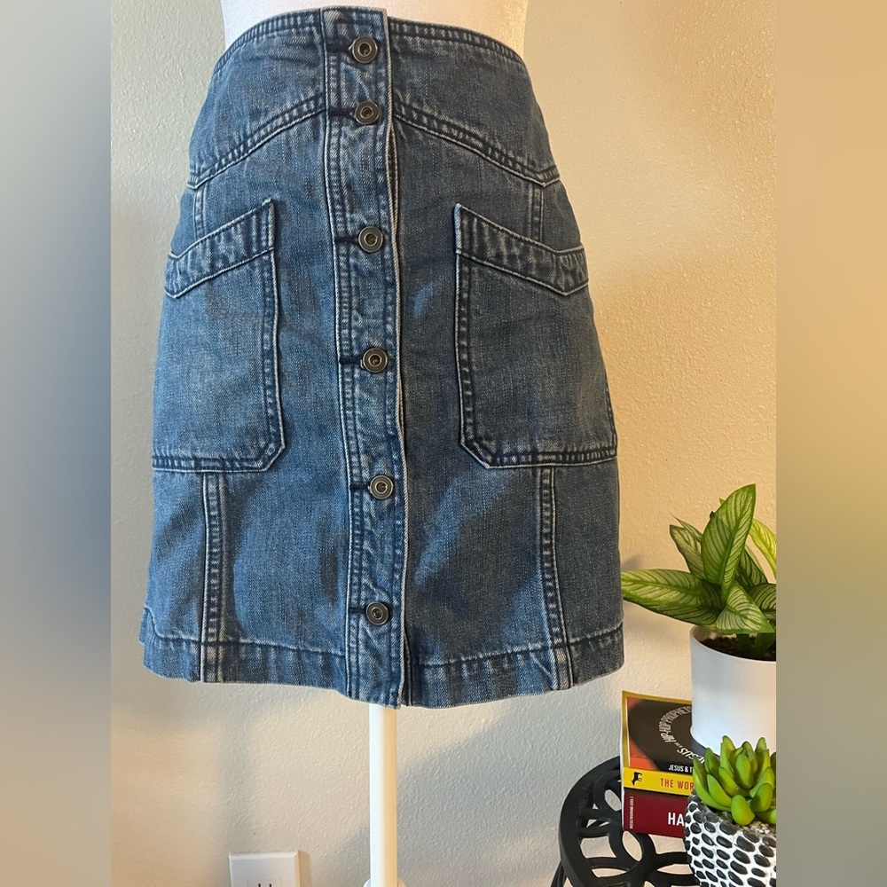 Free People Women’s MIDI, V Pockets Jean Skirt Vintage Wash Button Down -Sz 8